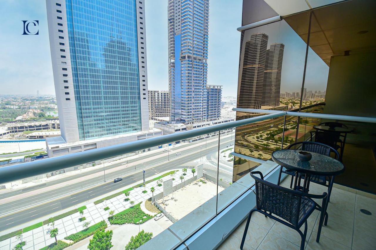 Brand New Studio Apt - Near Jlt Metro Lägenhet Dubai Exteriör bild